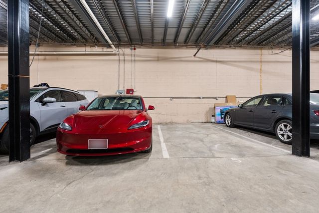 345 W Broadway 9, Boston, MA 02127