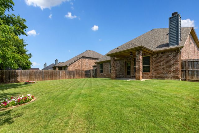 584 Indian Hill Drive, Oak Point, TX 75068