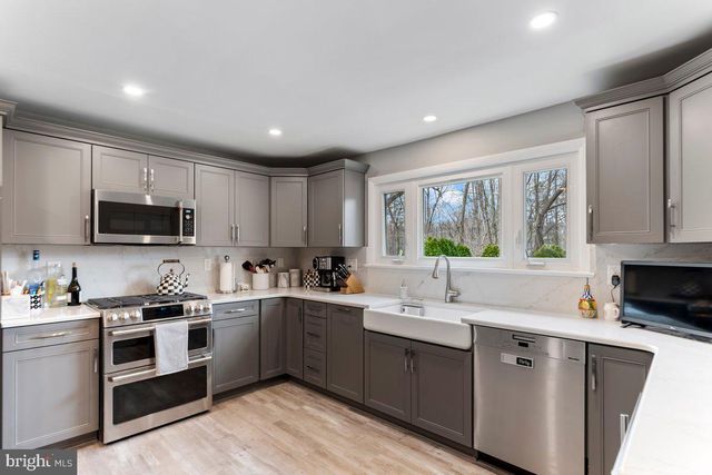 706 SURAL LN, Elkins Park, PA 19027