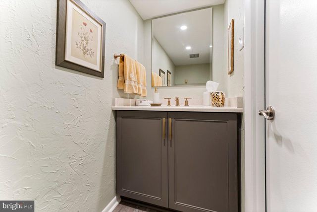 706 SURAL LN, Elkins Park, PA 19027