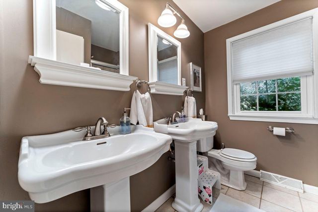 706 SURAL LN, Elkins Park, PA 19027