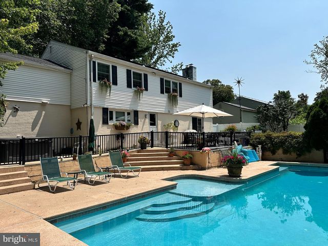 706 SURAL LN, Elkins Park, PA 19027