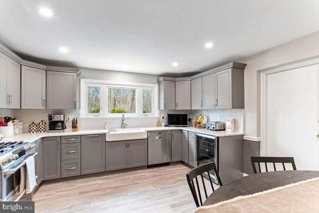 706 SURAL LN, Elkins Park, PA 19027