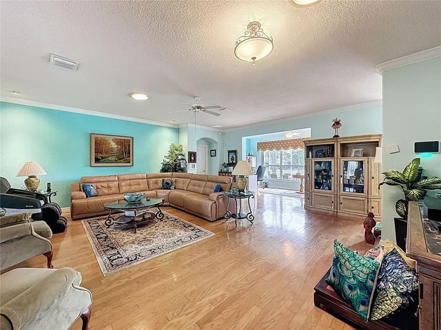 2318 FENTON AVENUE, Clermont, FL 34711