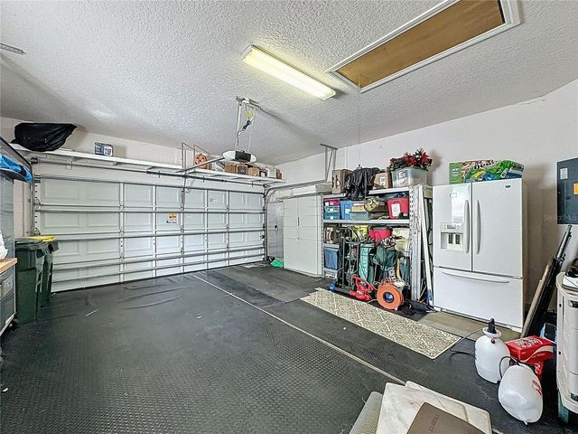 2318 FENTON AVENUE, Clermont, FL 34711