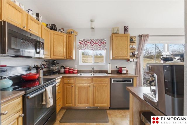 5327 S 194th Street, Omaha, NE 68135