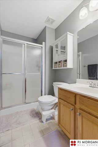 5327 S 194th Street, Omaha, NE 68135