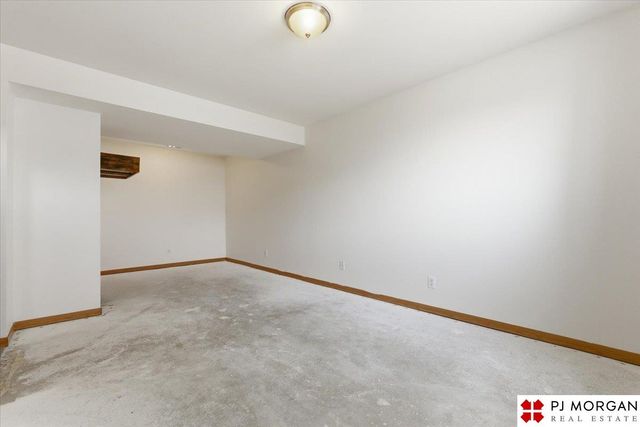 5327 S 194th Street, Omaha, NE 68135