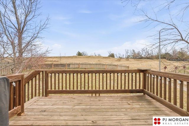 5327 S 194th Street, Omaha, NE 68135