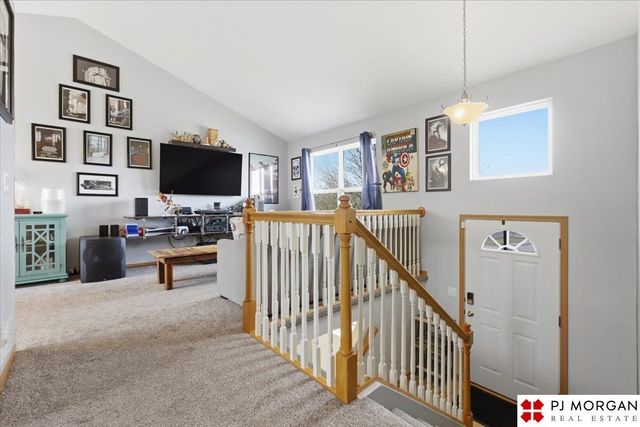 5327 S 194th Street, Omaha, NE 68135