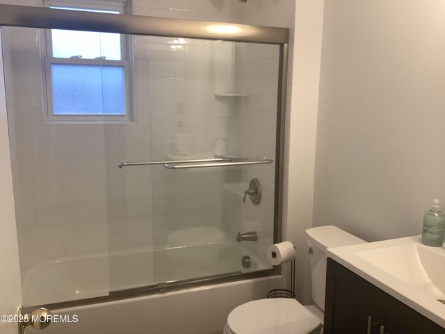 25 King James Lane, Atlantic Highlands, NJ 07716