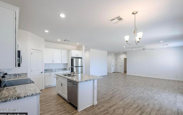 1680 W LAZY K RANCH Road, New River, AZ 85087