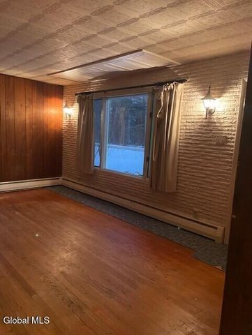 433 County Road 132, Perth, NY 12086