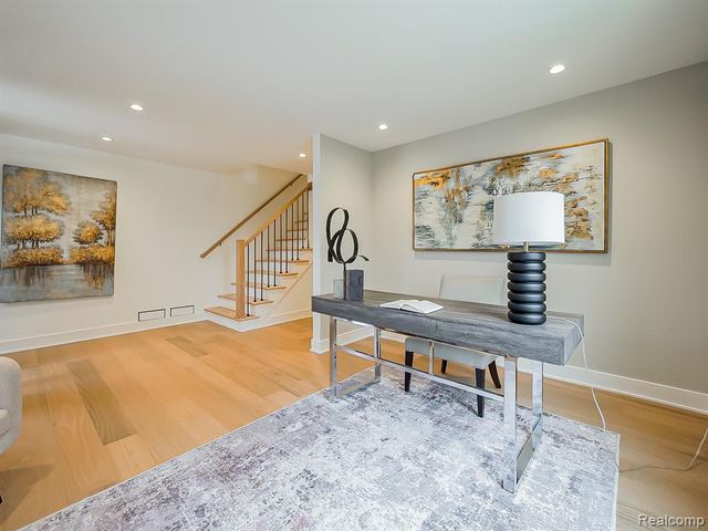 1323 Washington Boulevard, Birmingham, MI 48009