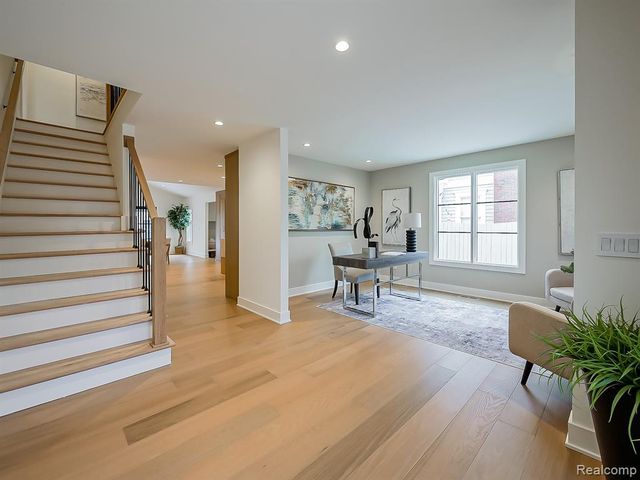 1323 Washington Boulevard, Birmingham, MI 48009