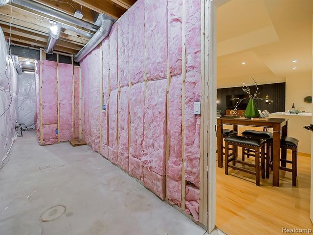 1323 Washington Boulevard, Birmingham, MI 48009