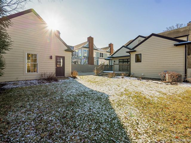 1323 Washington Boulevard, Birmingham, MI 48009