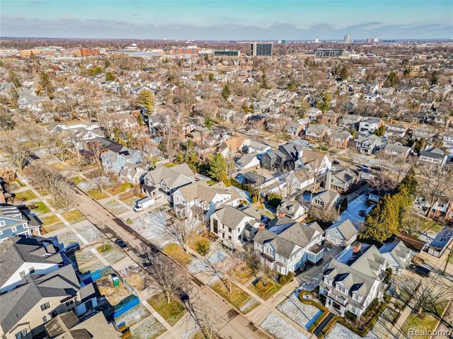 1323 Washington Boulevard, Birmingham, MI 48009