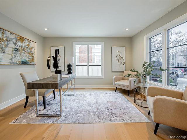 1323 Washington Boulevard, Birmingham, MI 48009