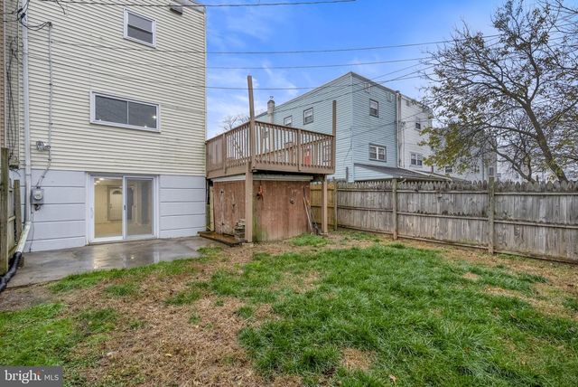 627 NATALIE LN, Norristown, PA 19401