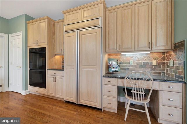 104 WHISPER WOOD CT, Newtown, PA 18940