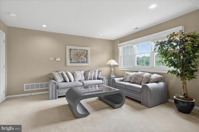 104 WHISPER WOOD CT, Newtown, PA 18940