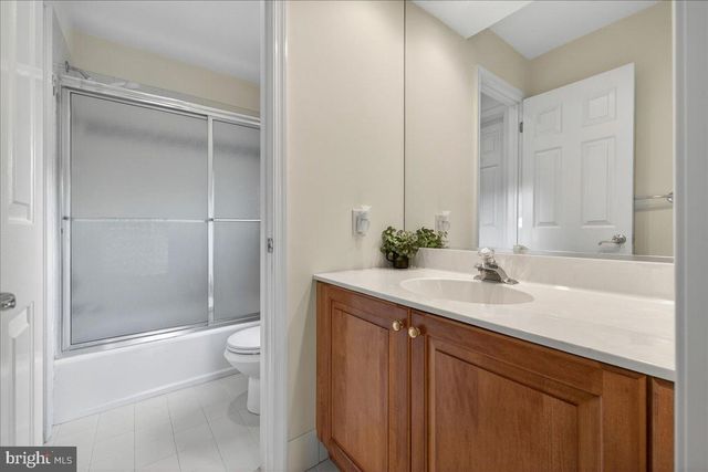 104 WHISPER WOOD CT, Newtown, PA 18940