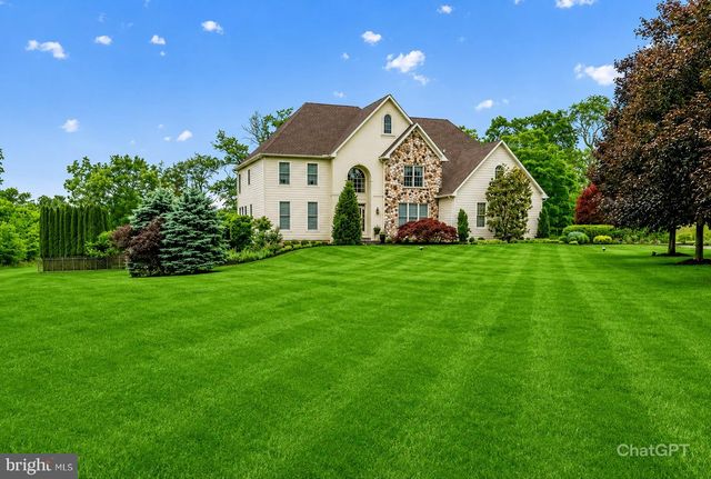 104 WHISPER WOOD CT, Newtown, PA 18940