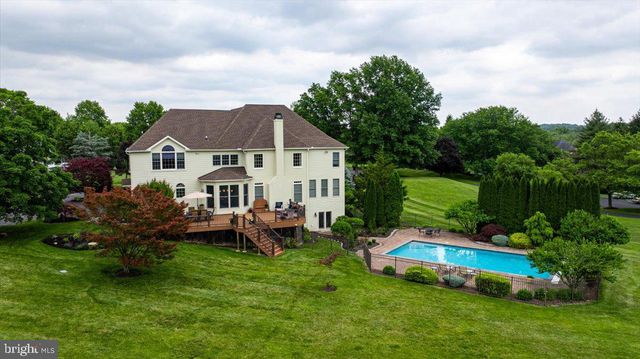 104 WHISPER WOOD CT, Newtown, PA 18940