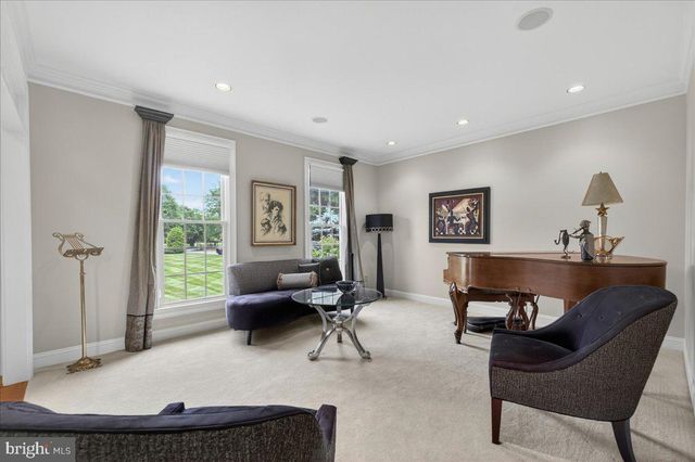 104 WHISPER WOOD CT, Newtown, PA 18940