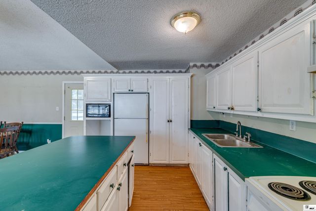 1318 HIGHWAY 130, Winnsboro, LA 71295