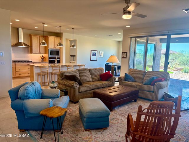 8201 S Sonoran Oak Drive, Tucson, AZ 85747
