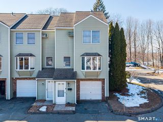 40 South Street APT 22, Bristol, CT 06010