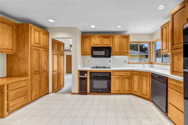 4818 Premiere Avenue, Long Beach, CA 90808