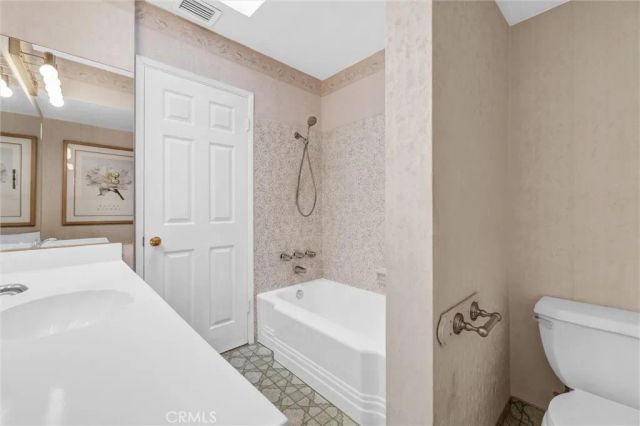 4818 Premiere Avenue, Long Beach, CA 90808