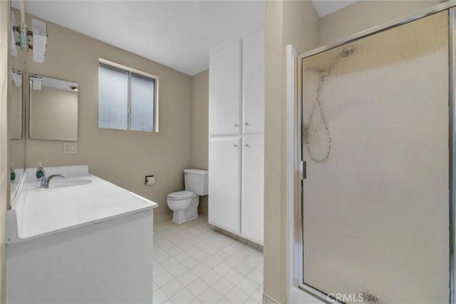 4818 Premiere Avenue, Long Beach, CA 90808