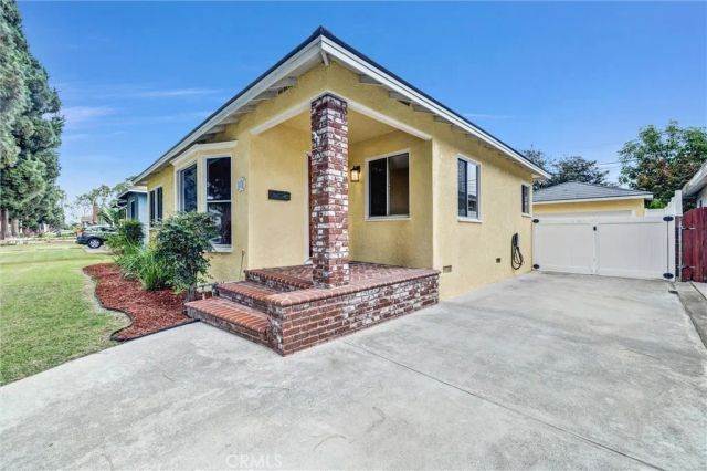 4818 Premiere Avenue, Long Beach, CA 90808