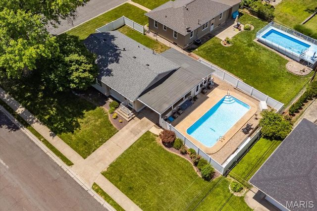 1515 Madison Avenue, Edwardsville, IL 62025