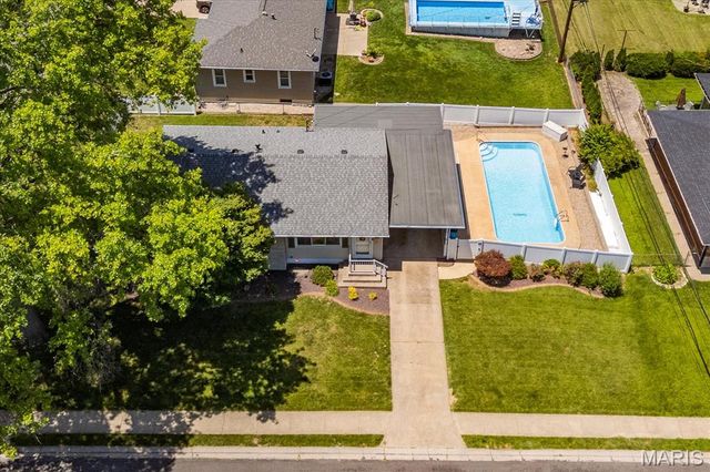 1515 Madison Avenue, Edwardsville, IL 62025