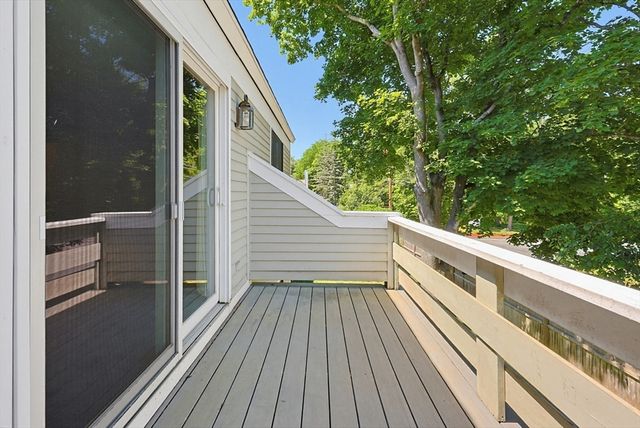 14 Concord Greene 8, Concord, MA 01742