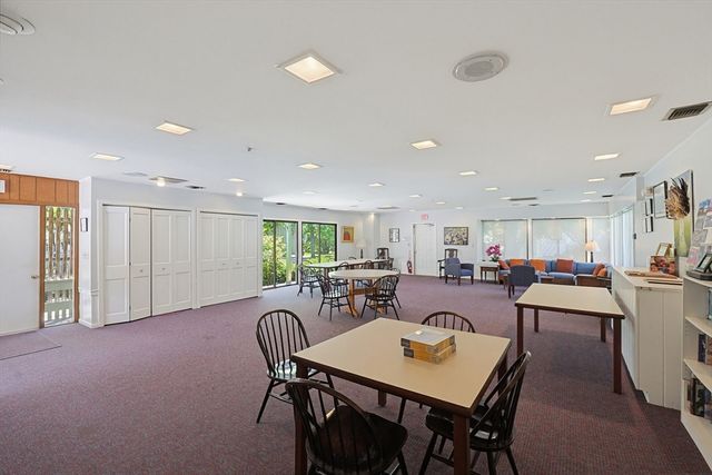 14 Concord Greene 8, Concord, MA 01742