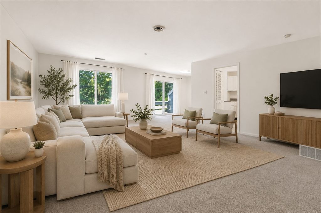 14 Concord Greene 8, Concord, MA 01742