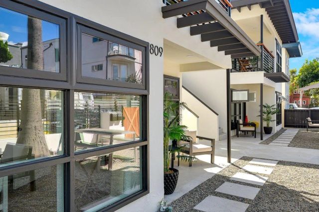 809 Dover Ct, San Diego, CA 92109