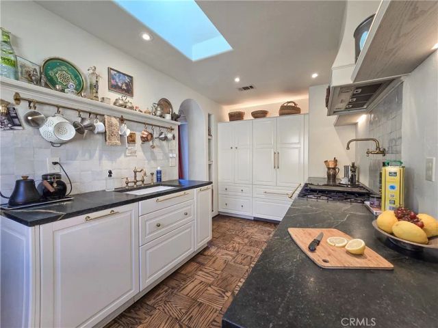 761 W 11th, Claremont, CA 91711
