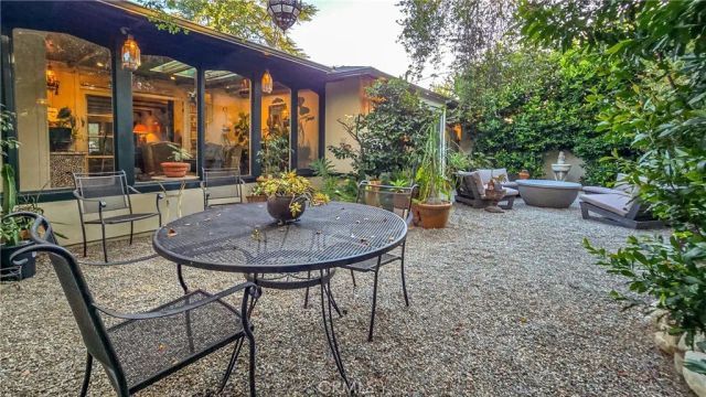 761 W 11th, Claremont, CA 91711