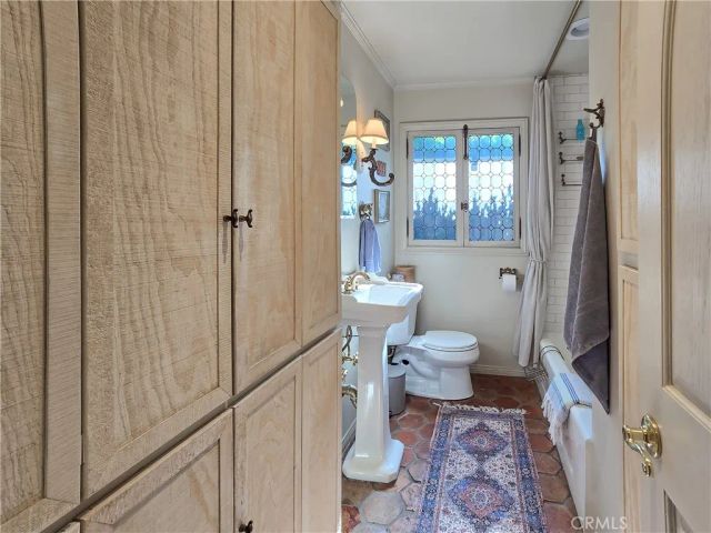 761 W 11th, Claremont, CA 91711
