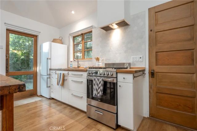 761 W 11th, Claremont, CA 91711