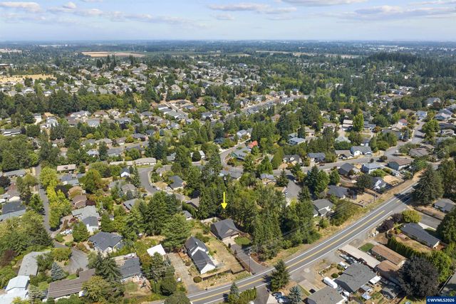 1943 Glen Creek Rd NW, Salem, OR 97304