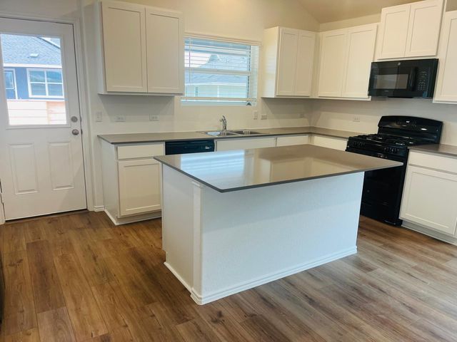 1405 Marley, Kyle, TX 78640