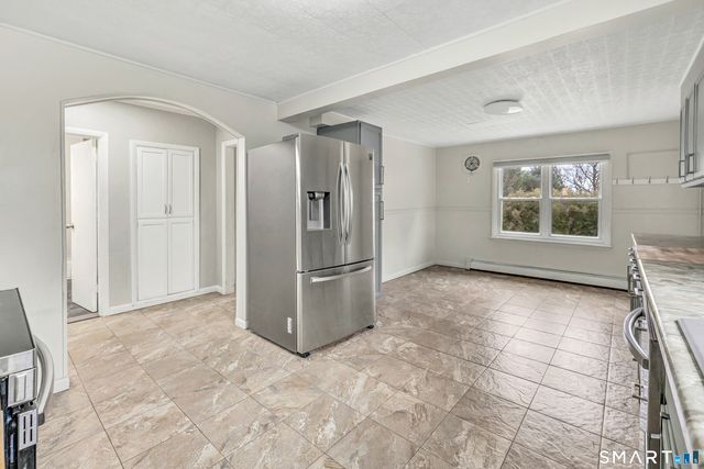 10 Oronoque Trail, Shelton, CT 06484